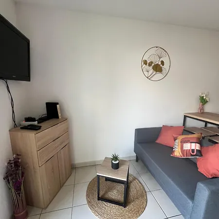 شقة Confort, Parking Et Privee منتريجياو