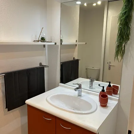 Confort, Parking Et Privee منتريجياو