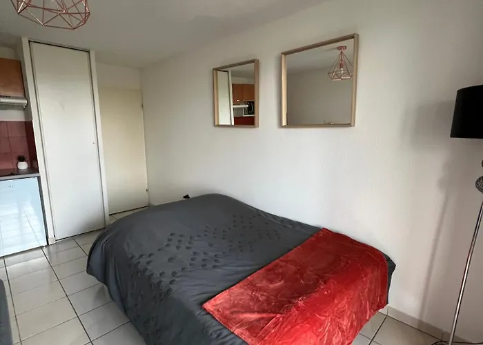 شقة Confort, Parking Et Privee منتريجياو