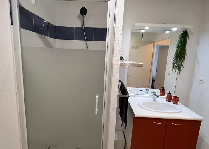 Confort, Parking Et Privee * منتريجياو