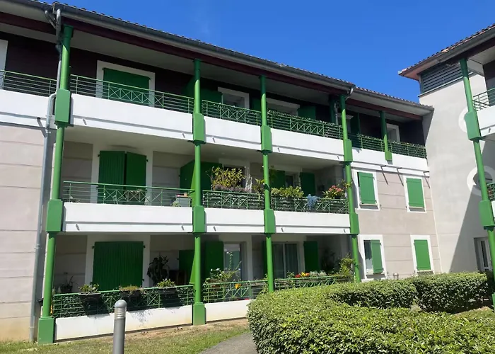 Confort, Parking Et Privee *